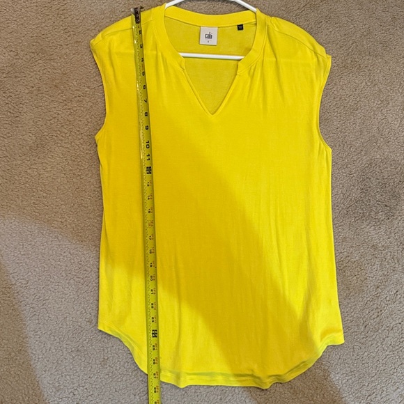 CAbi Notch Tee - Picture 12 of 12